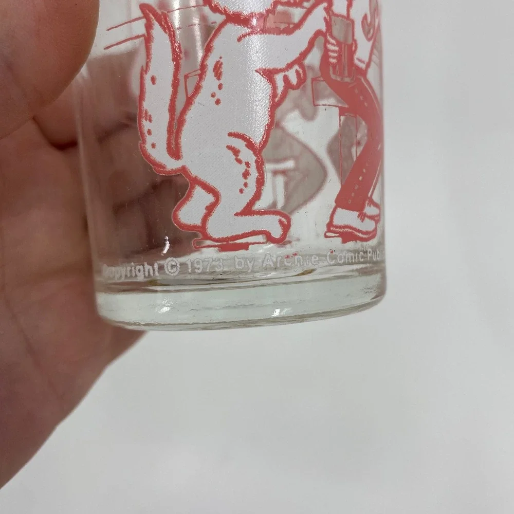 Vintage 1973 Archie Comics & 1974 Looney Tunes Juice Glass Set of 2 Retro 70s